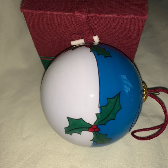 Christmas Ornament Snowman Hand Painted Christmas House Diameter 3” - Picture 3 of 5